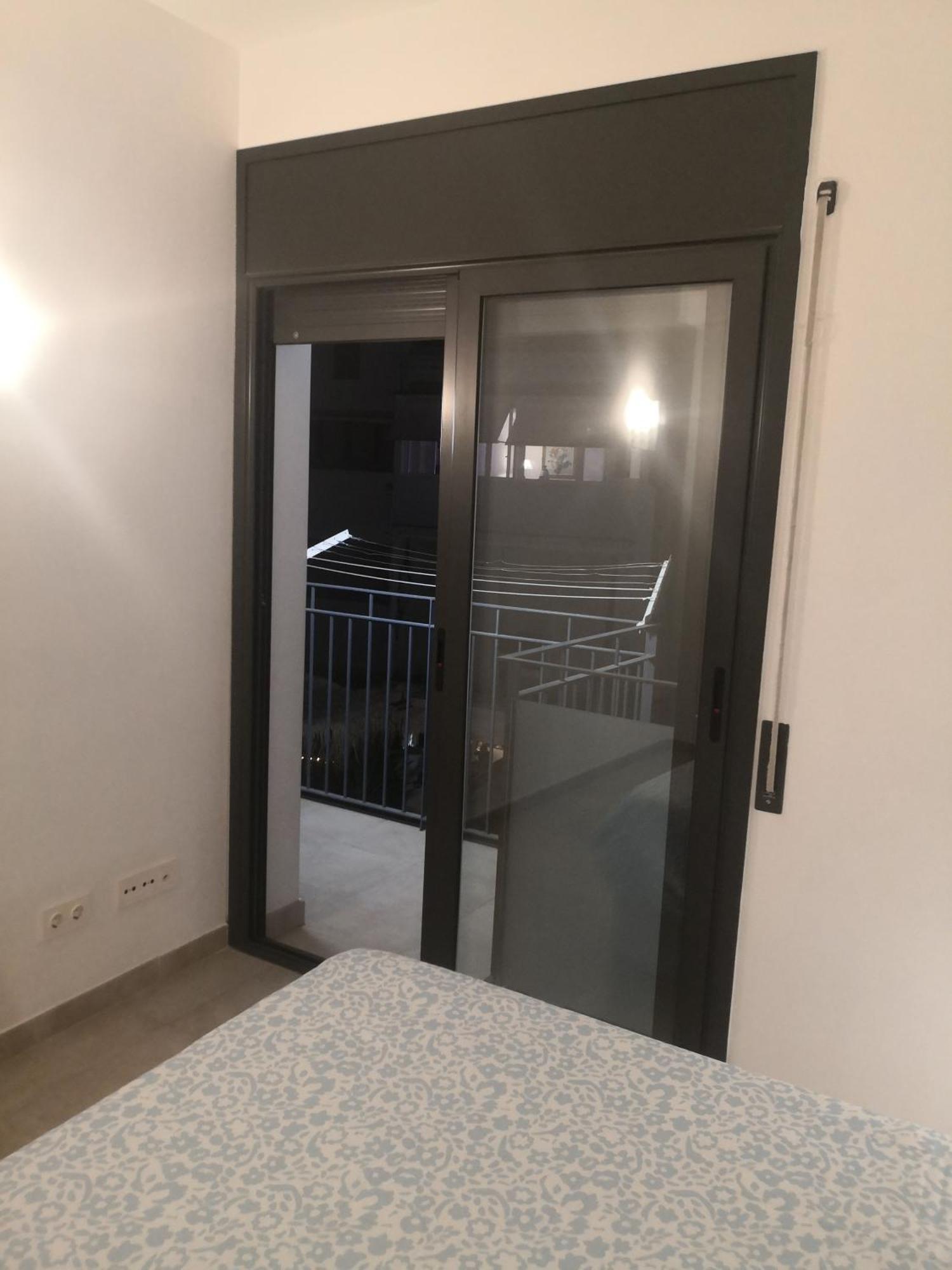 Acogedor Apartamento En El Centro De Sitges, Al Lado De La Playa Luaran gambar